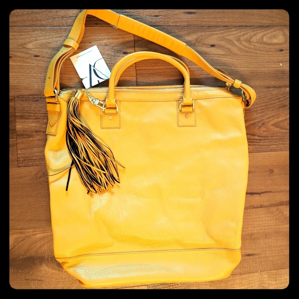 Diane Von Furstenberg Bucket Tote